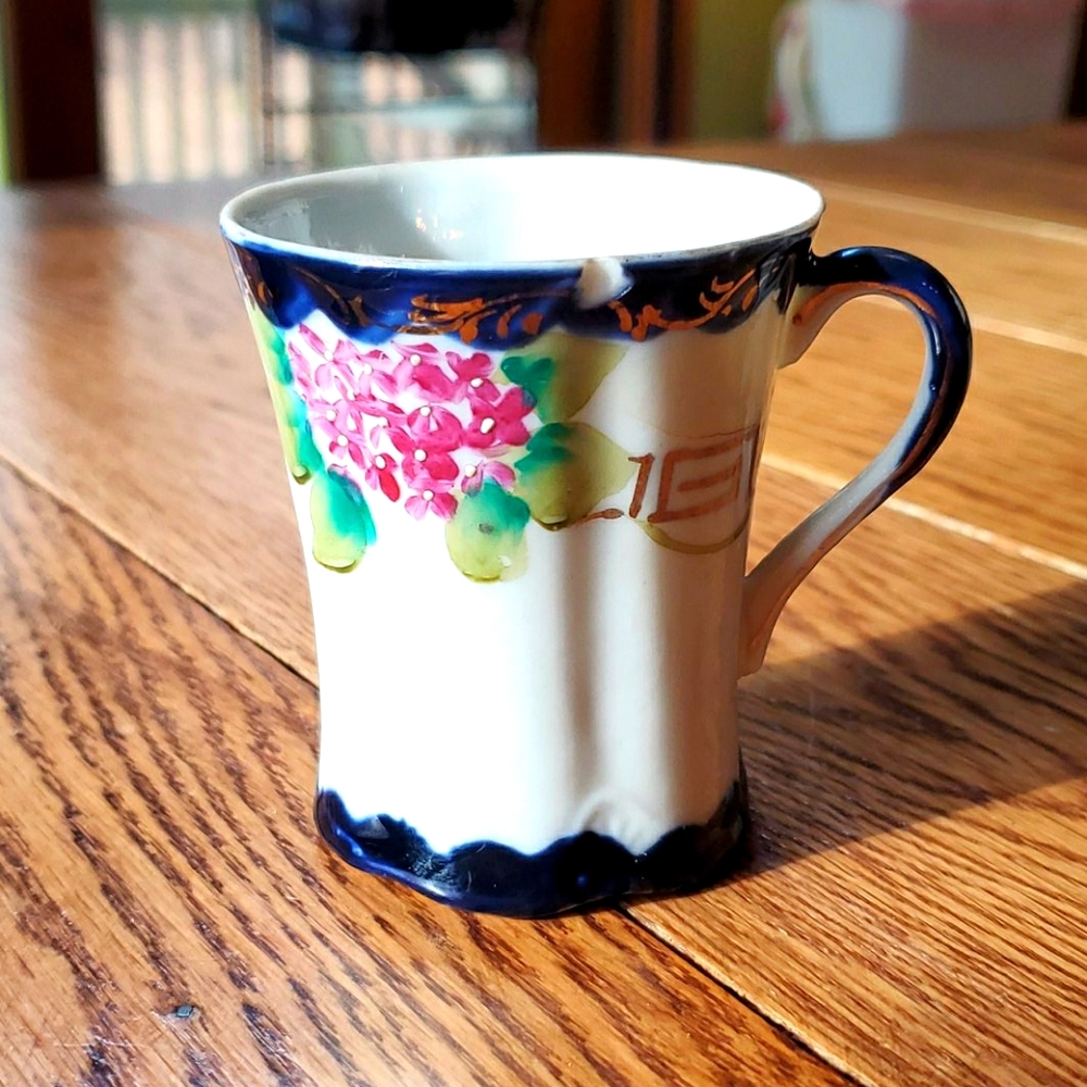 Tea cup, antique, blue and white